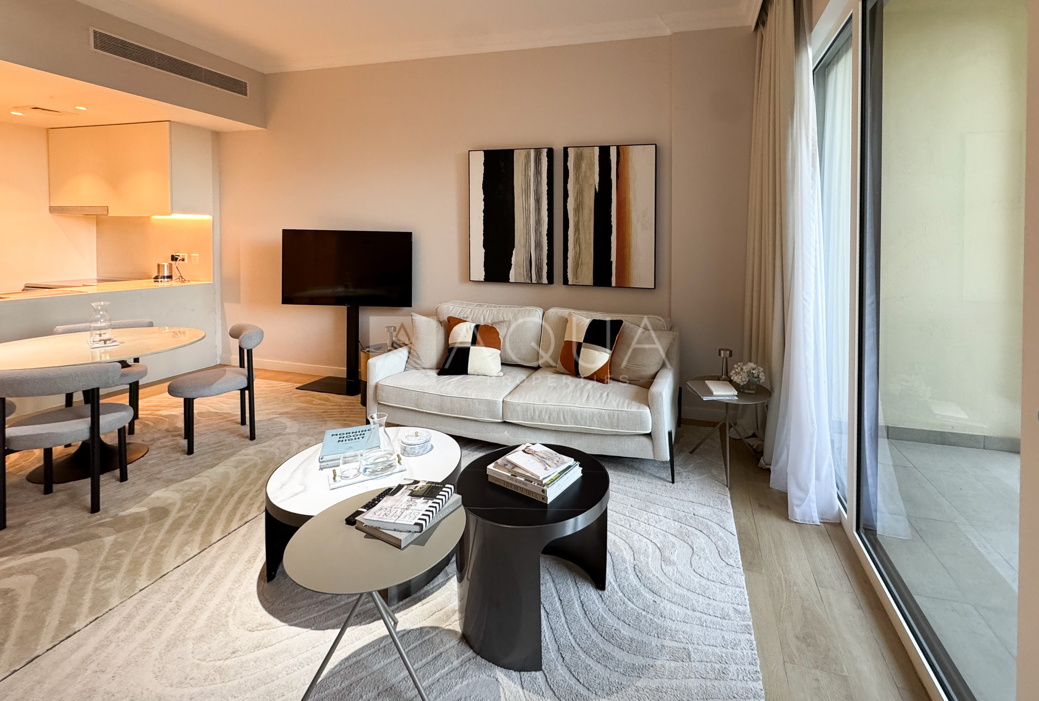 Beautiful 2 Bedroom l Fully Furnished   