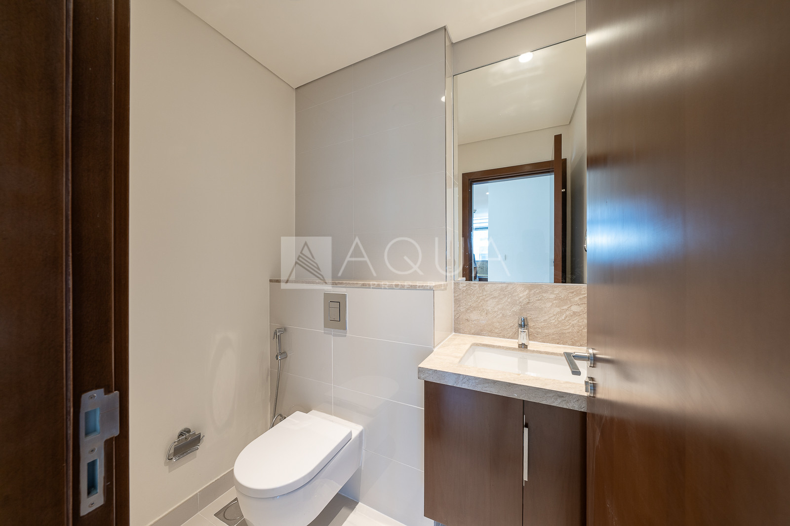 Duplex | Corner Unit | Contemporary       