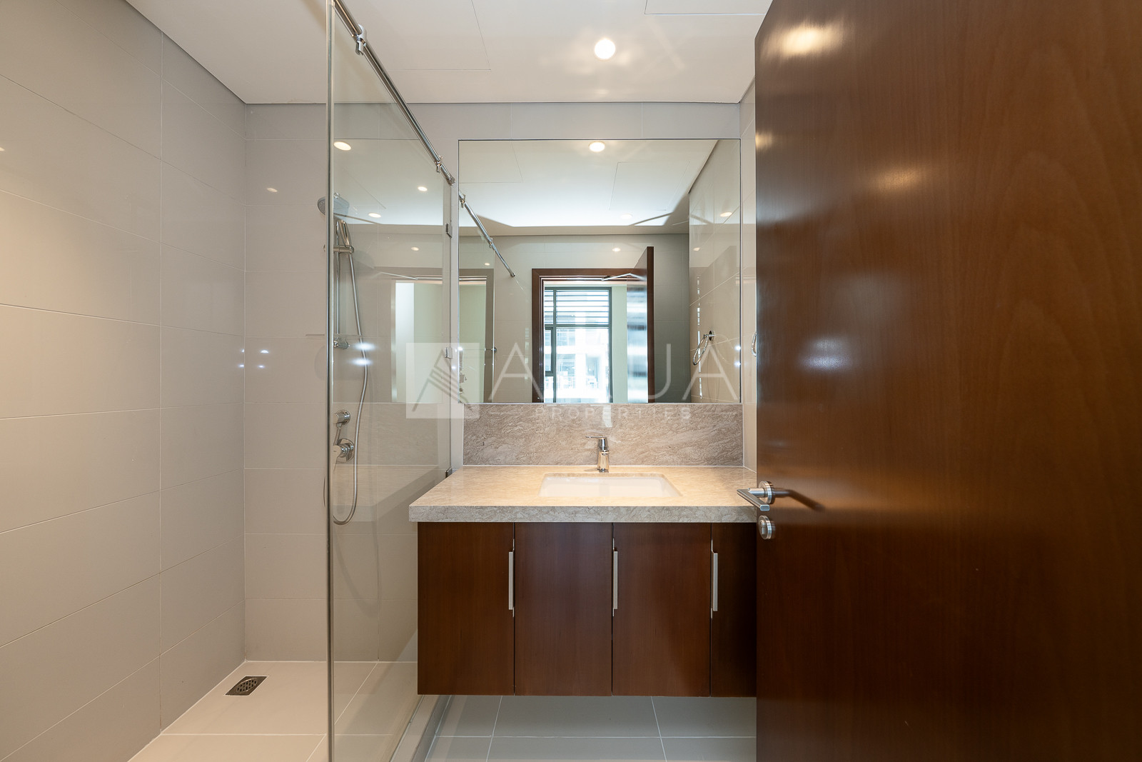 Duplex | Corner Unit | Contemporary       