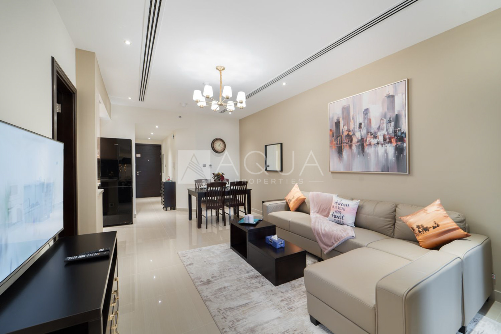 Burj Khalifa View l High Floor | Elegant