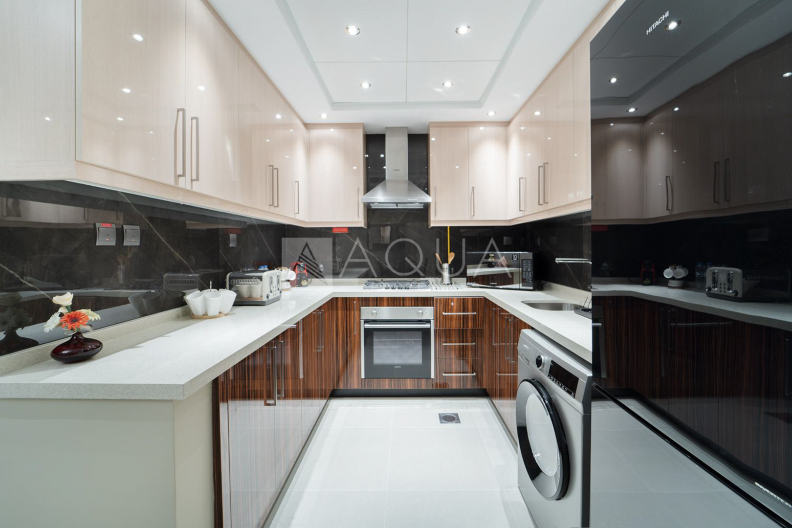 Burj Khalifa View l High Floor | Elegant