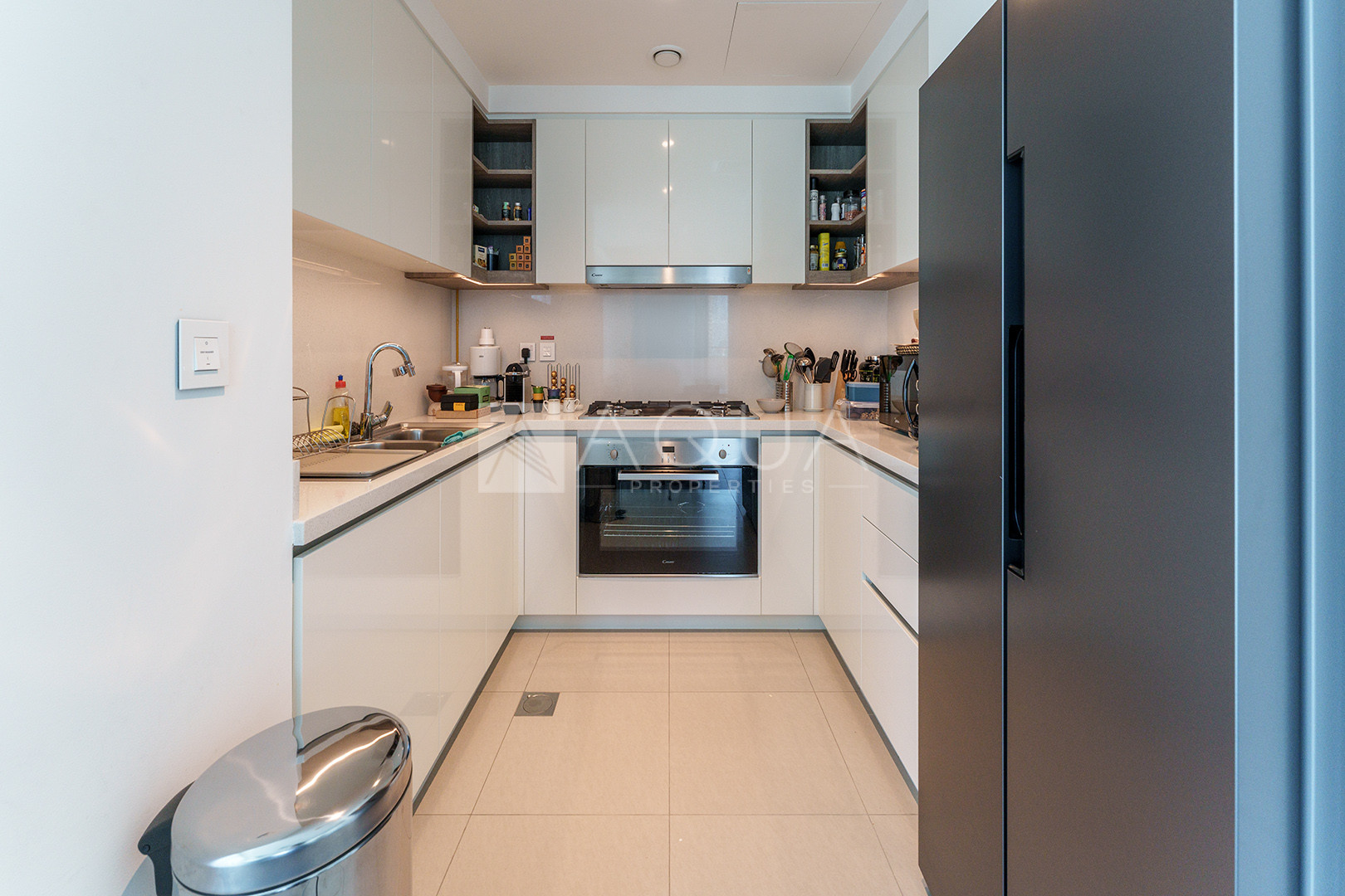 Burj and DIFC Views | Low Floor | 4 Cheques 