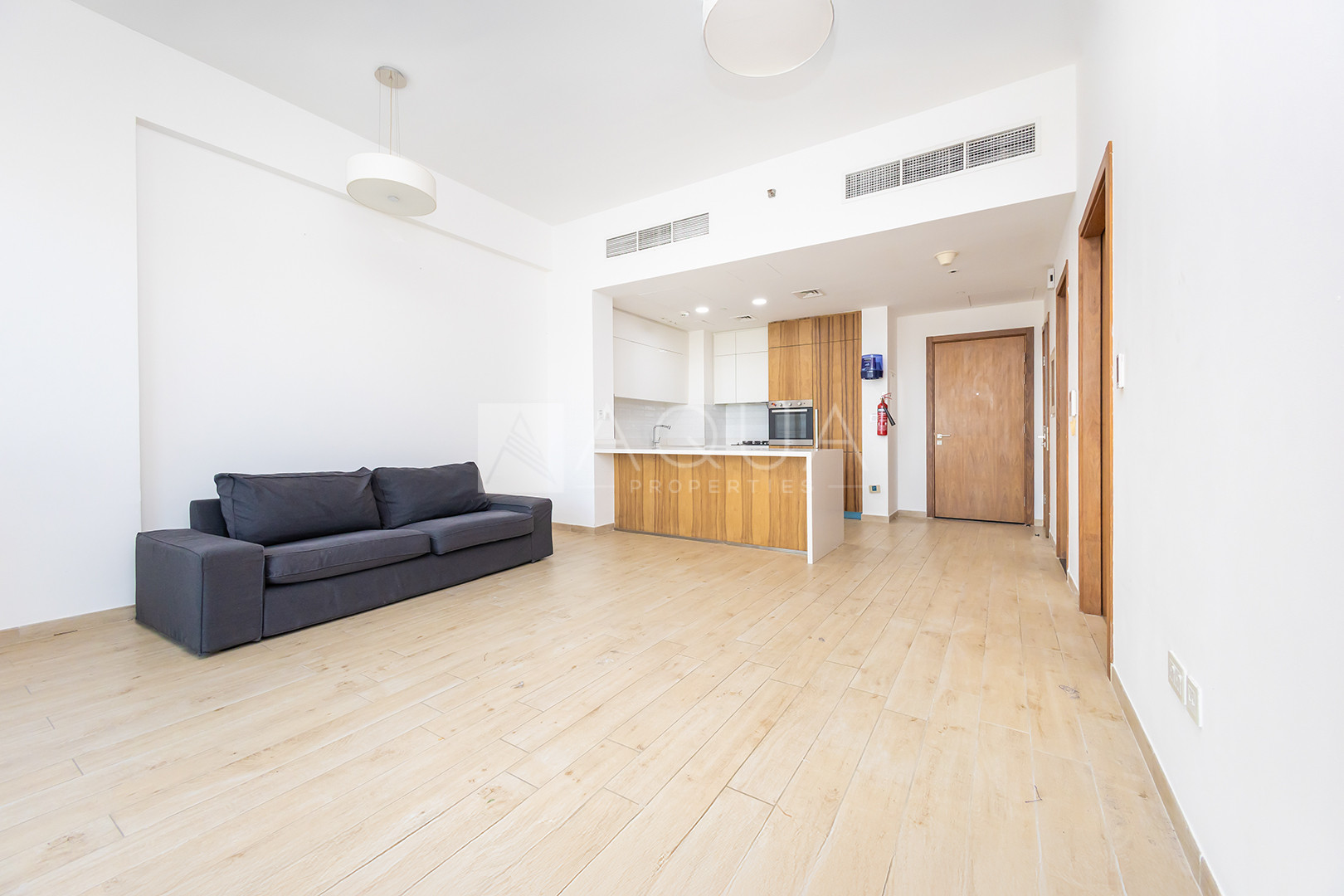 Ready to Move in l Unfurnished l 1BR    