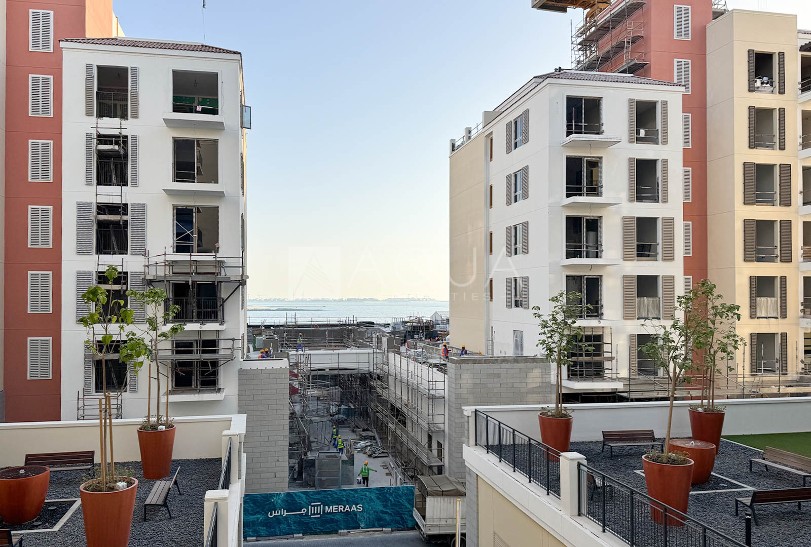 Beautiful 2 Beds with Sea View          