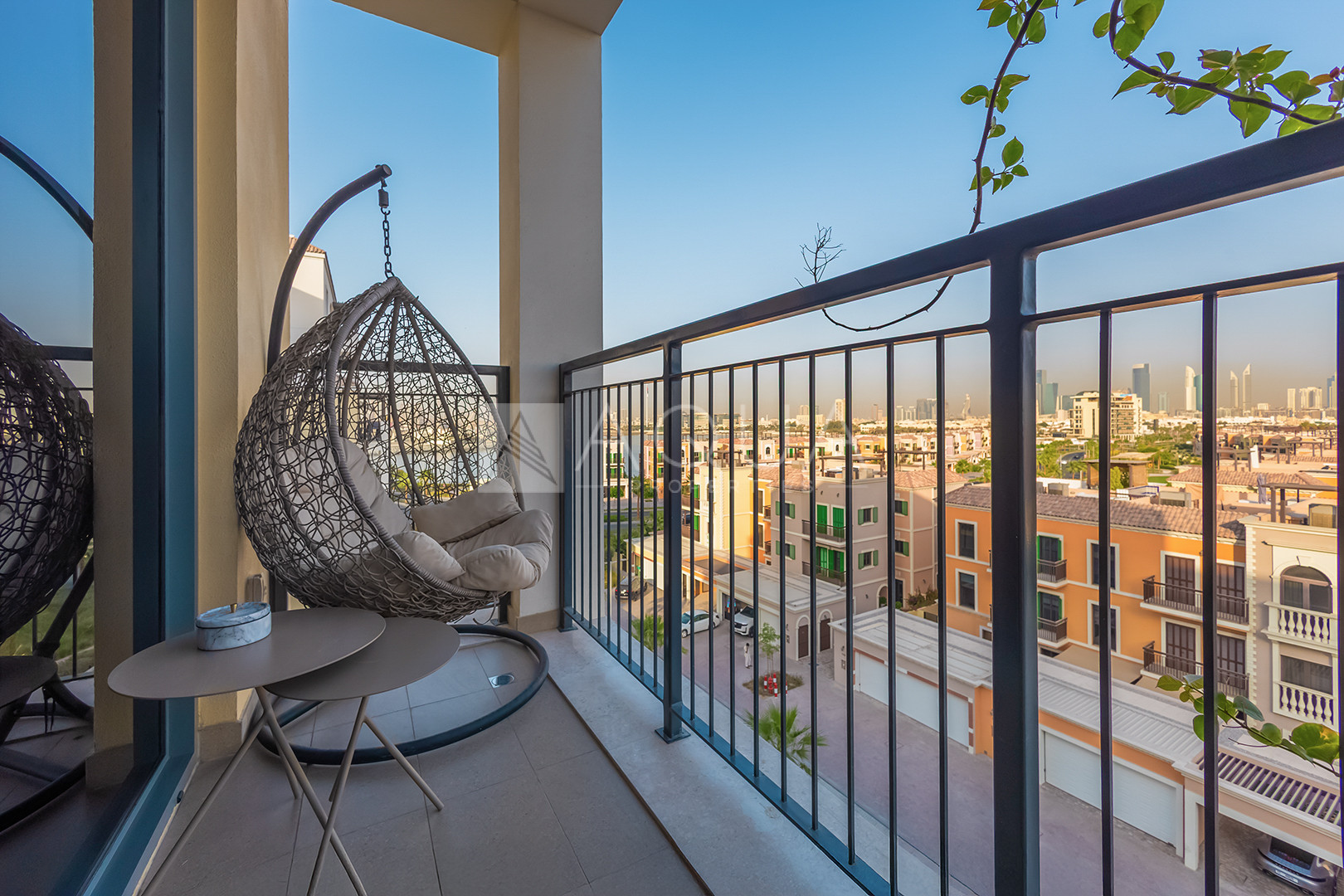 Full City View and Partial Sea View l High Floor