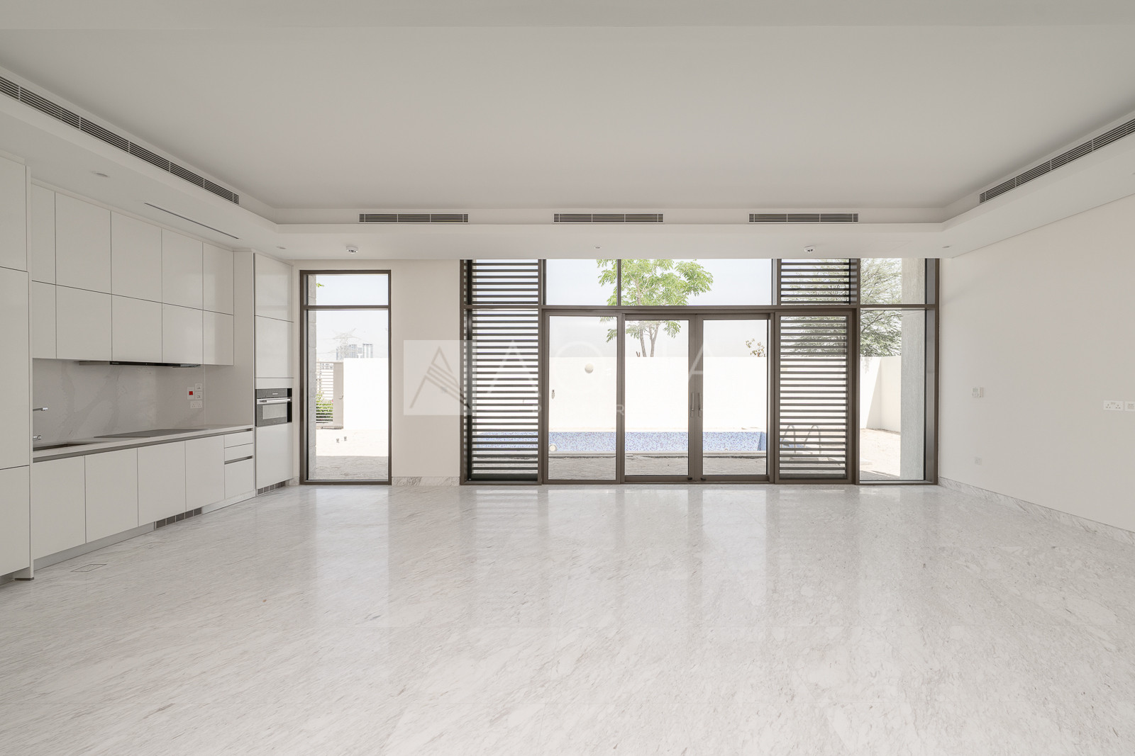 OPULENT LIVING | EXPERIENCE LUXURY | READY