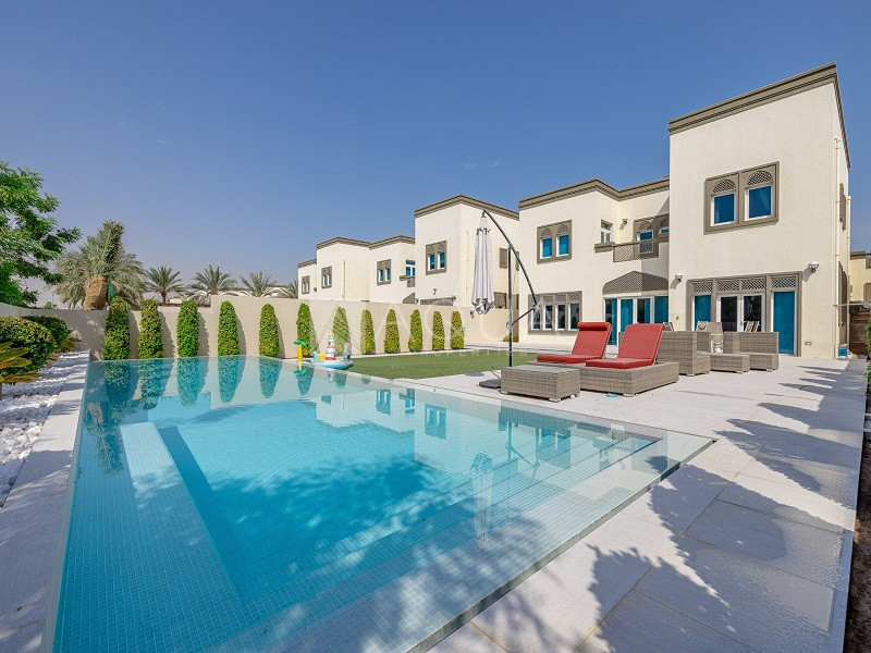 Extended 3 Bed | Resort Style Pool | District 5