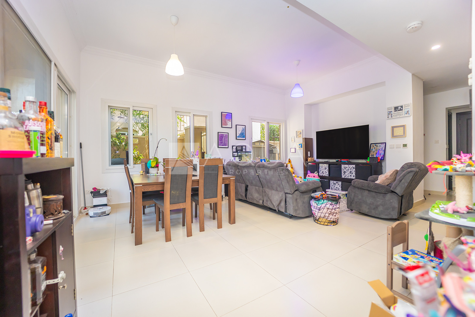 SINGLE ROW | VACANT ON TRANSFER | TYPE B