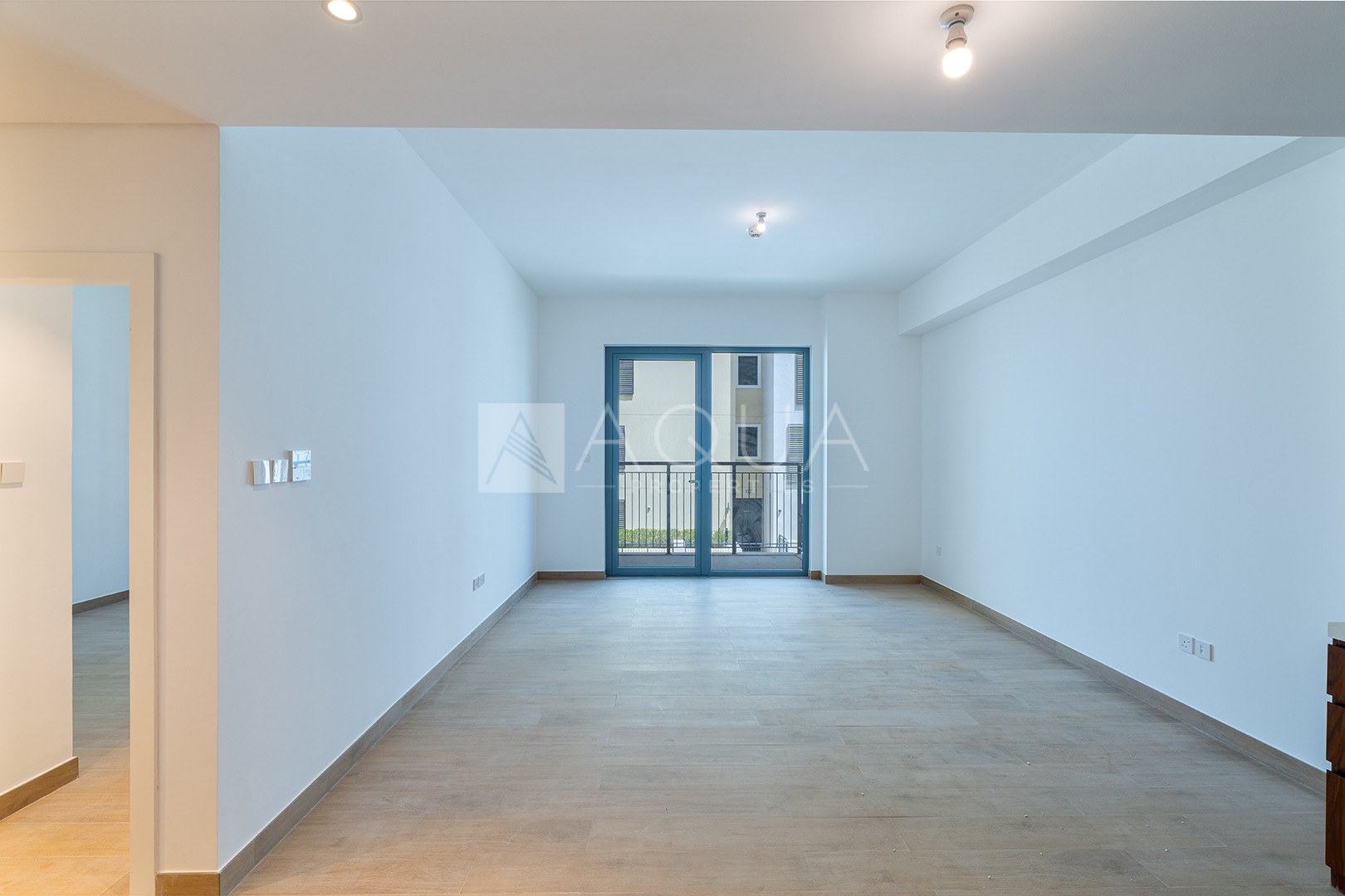 Low Floor  | Unfurnished  | With Appliances