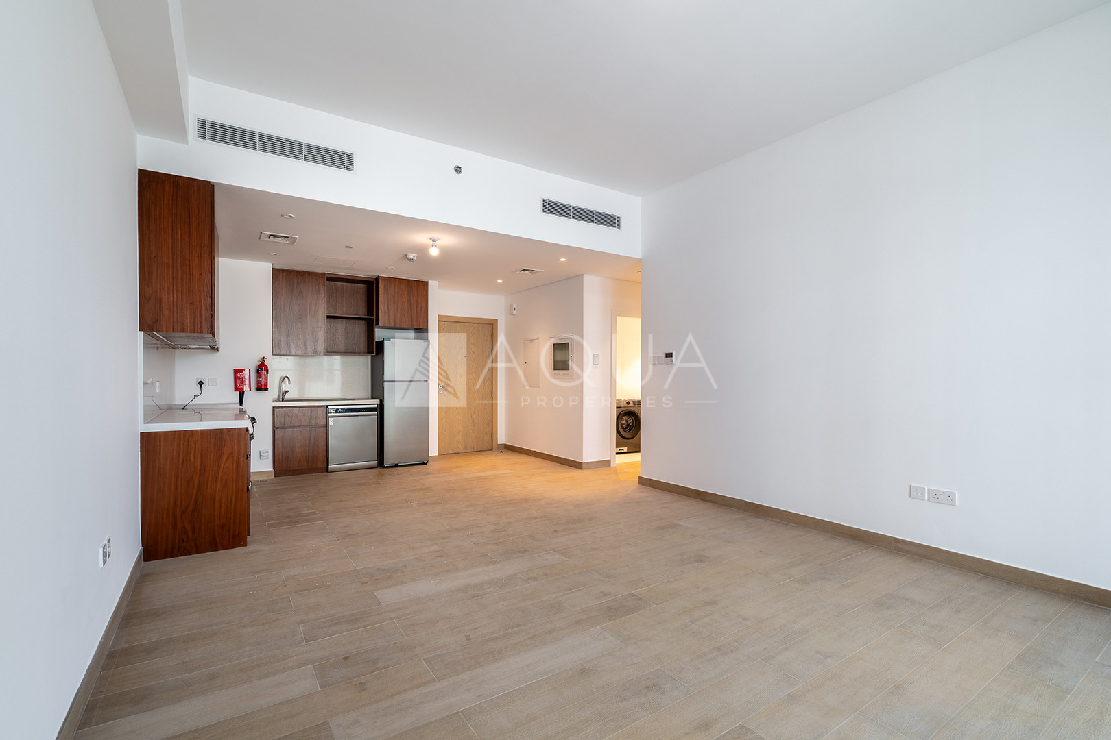 Low Floor  | Unfurnished  | With Appliances