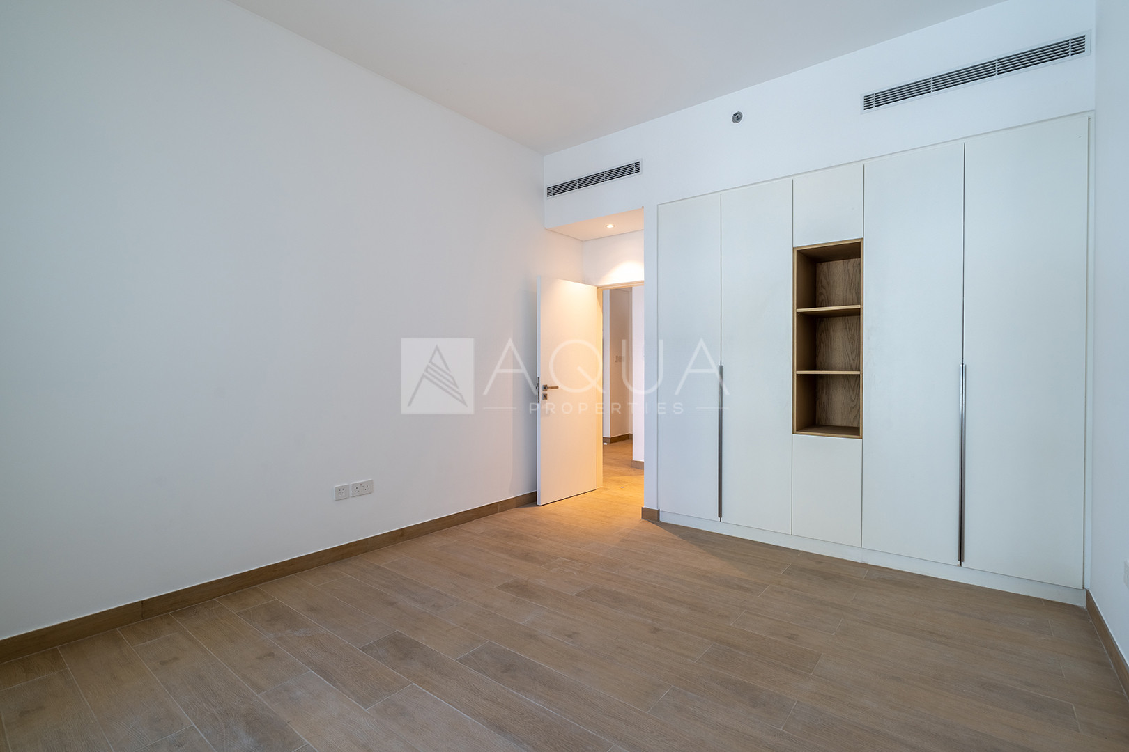 Low Floor  | Unfurnished  | With Appliances