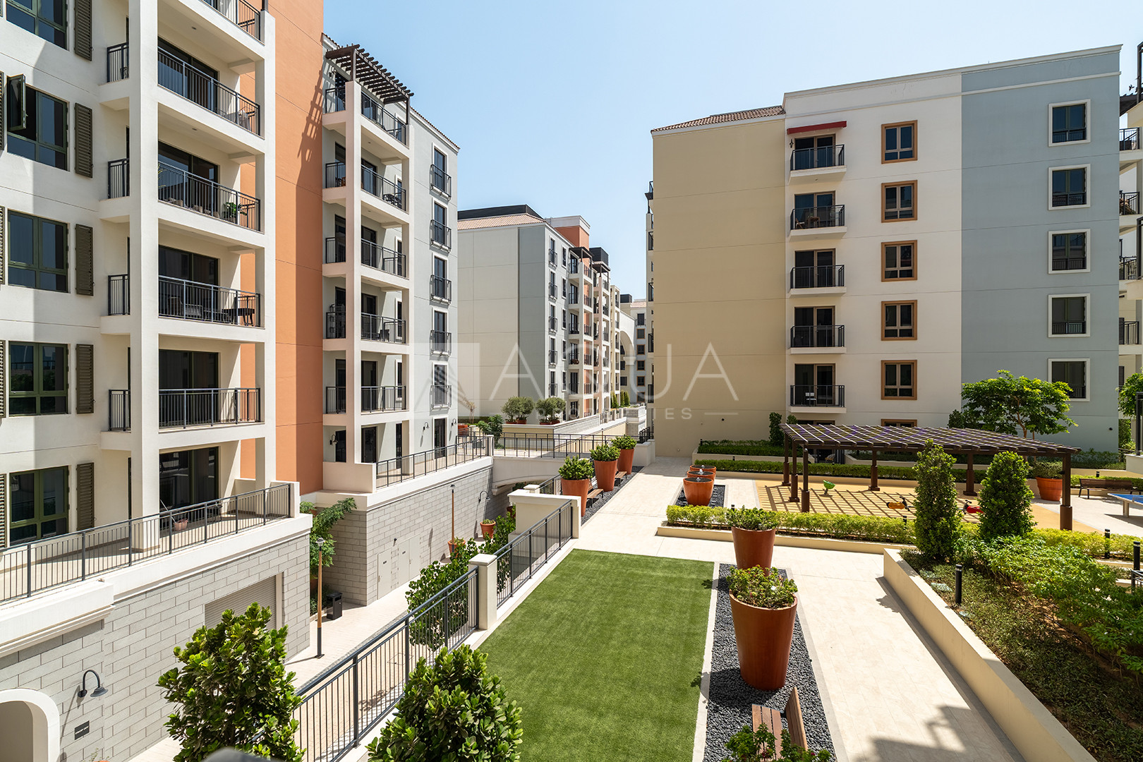 Low Floor  | Unfurnished  | With Appliances