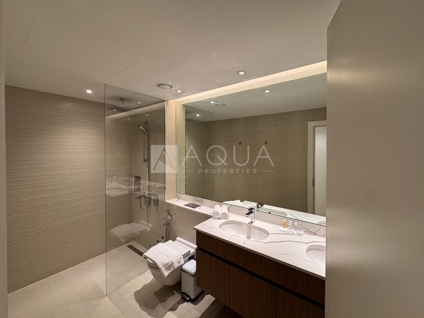 Beautiful Finish | Downtown View | Brand New Unit