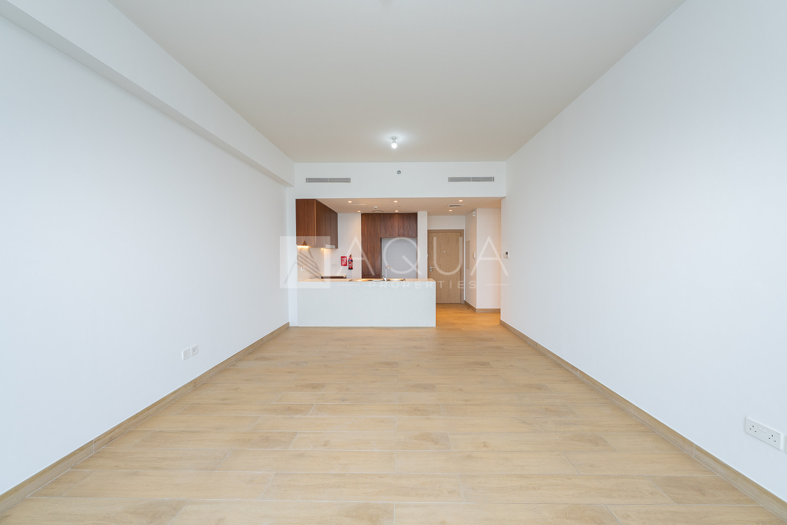 Panoramic Water View | Large Balcony | Morning Sun