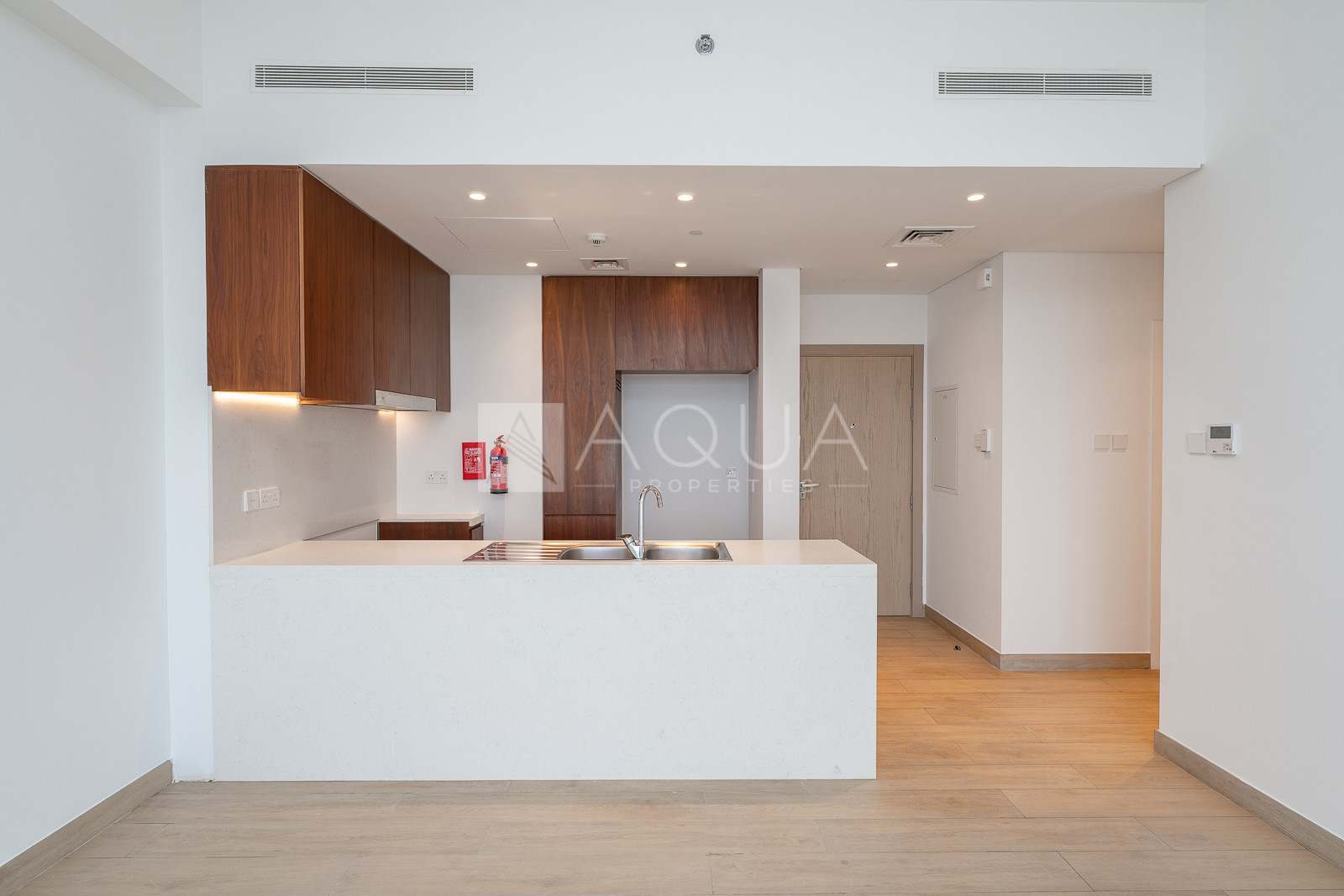 Panoramic Water View | Large Balcony | Morning Sun