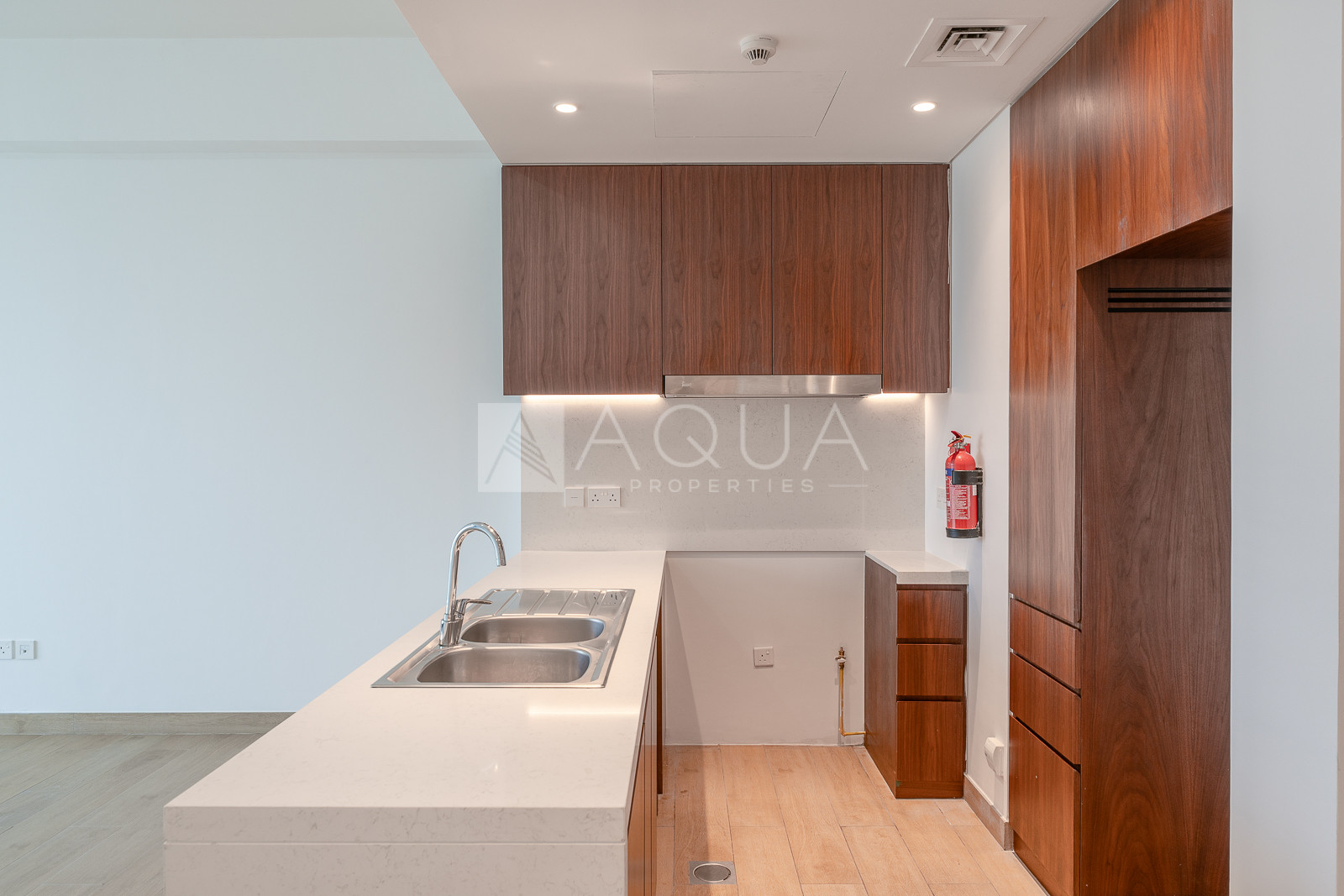 Panoramic Water View | Large Balcony | Morning Sun