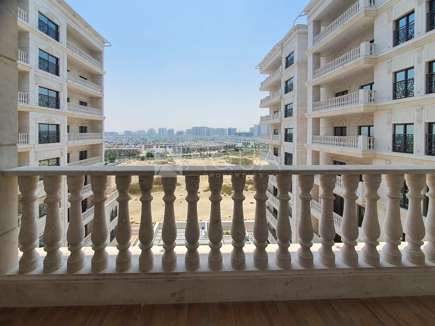 Spacious | Ready to Move In | Pool View 