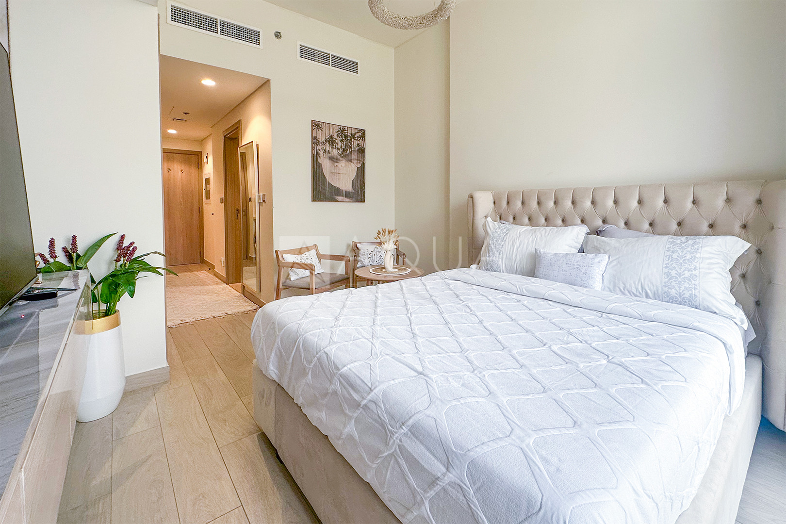 Fully Furnished | Cozy | Modern Studio  