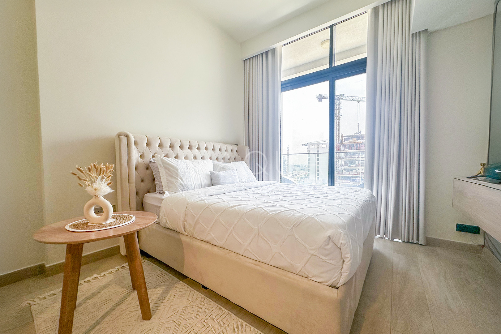 Fully Furnished | Cozy | Modern Studio  