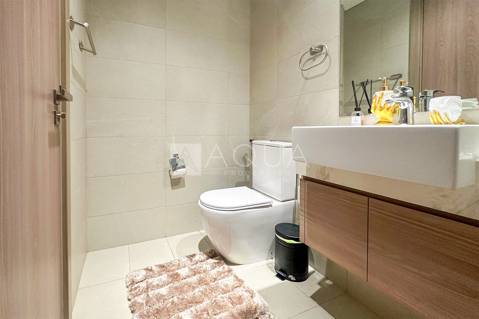 Fully Furnished | Cozy | Modern Studio  