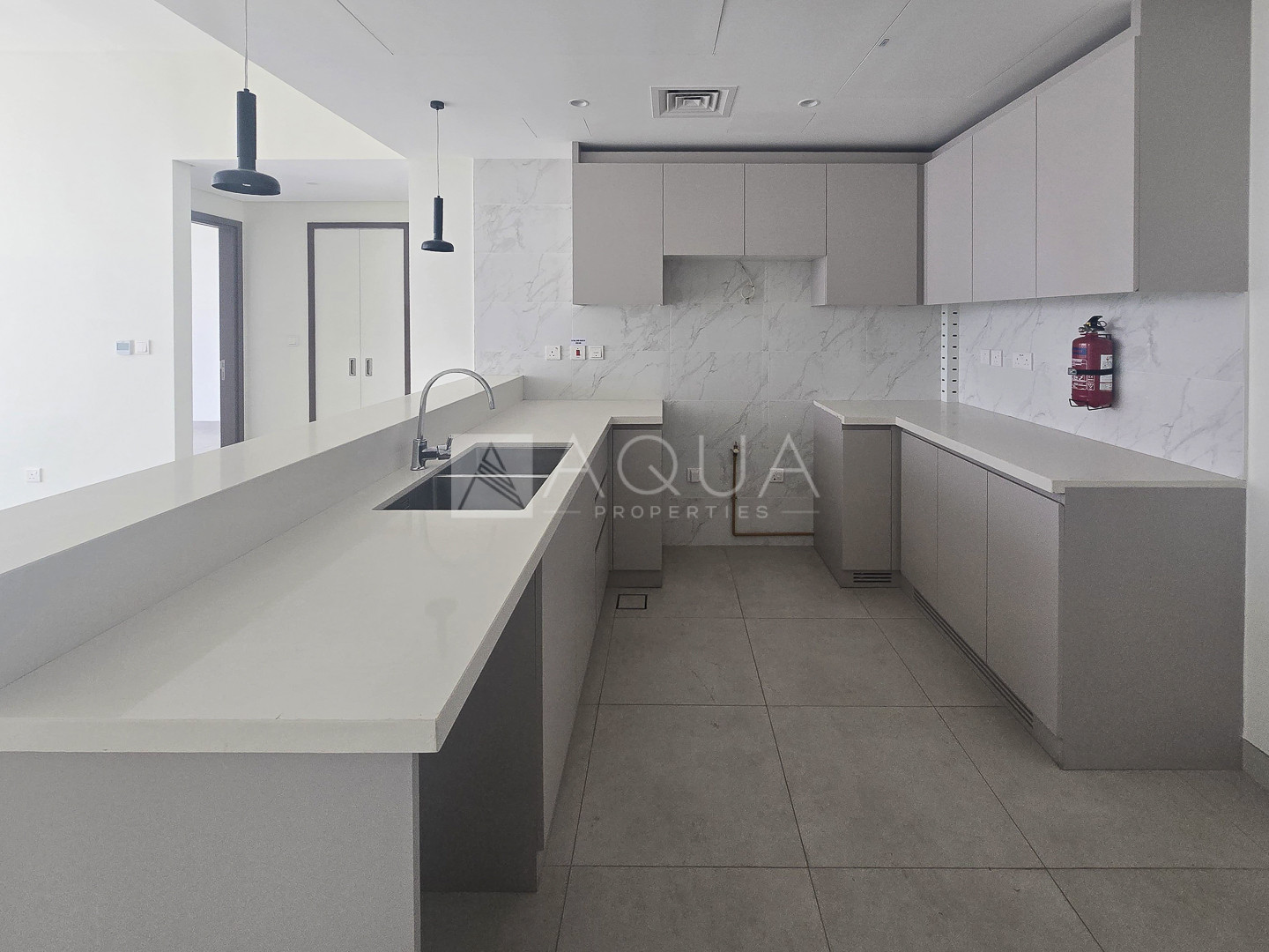 HIGH FLOOR | VACANT UNIT | PARK VIEW    