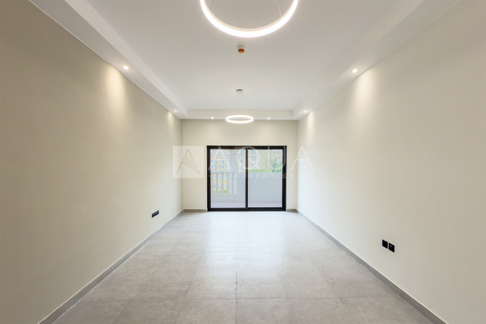 3 Bed Corner Unit | Large Wrap Around Balcony