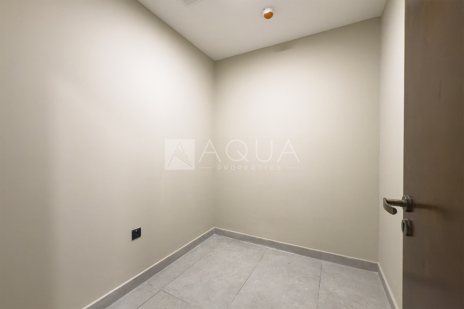 3 Bed Corner Unit | Large Wrap Around Balcony