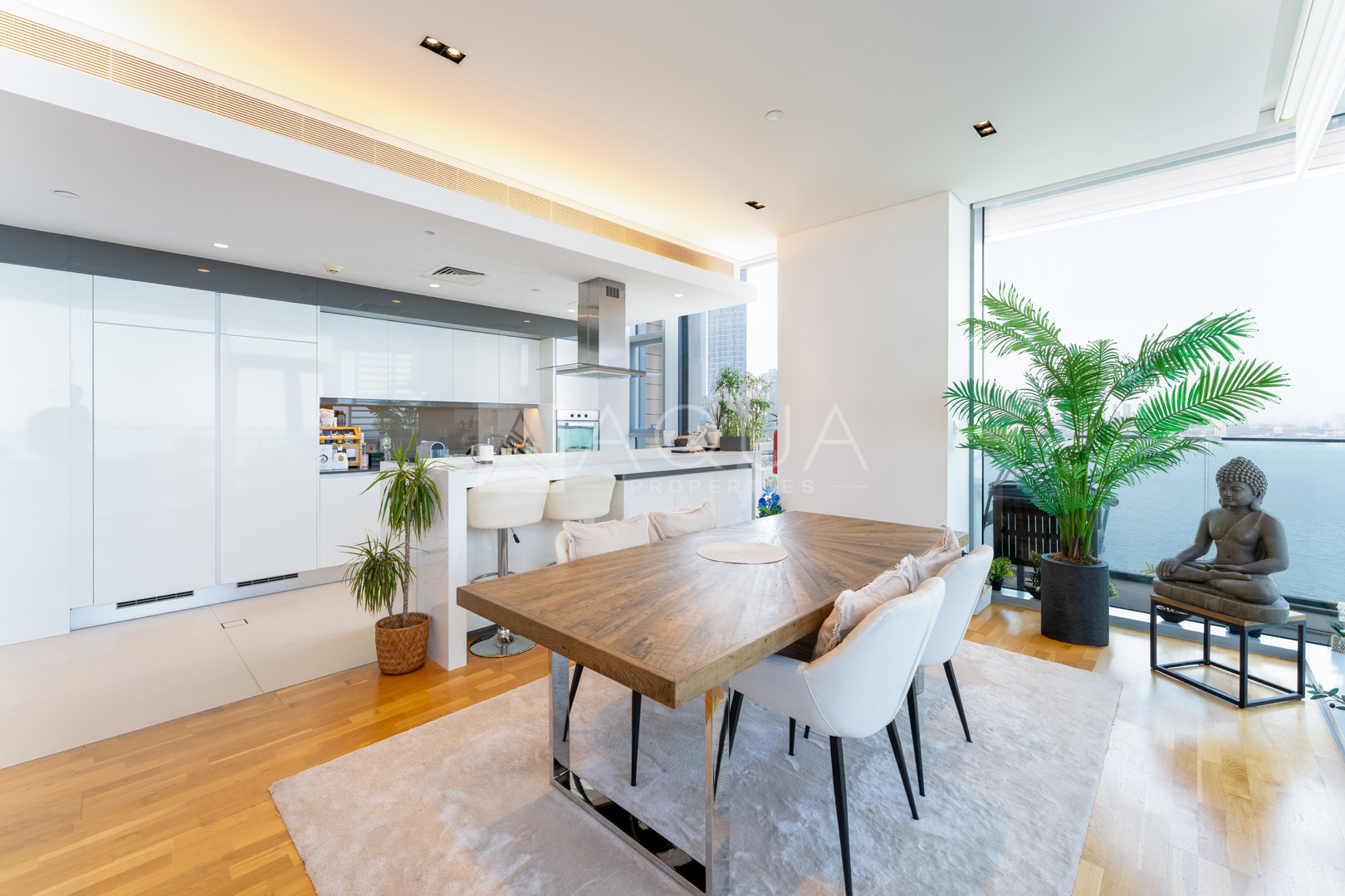 Luxury Bluewaters Apt | Panoramic Sea View