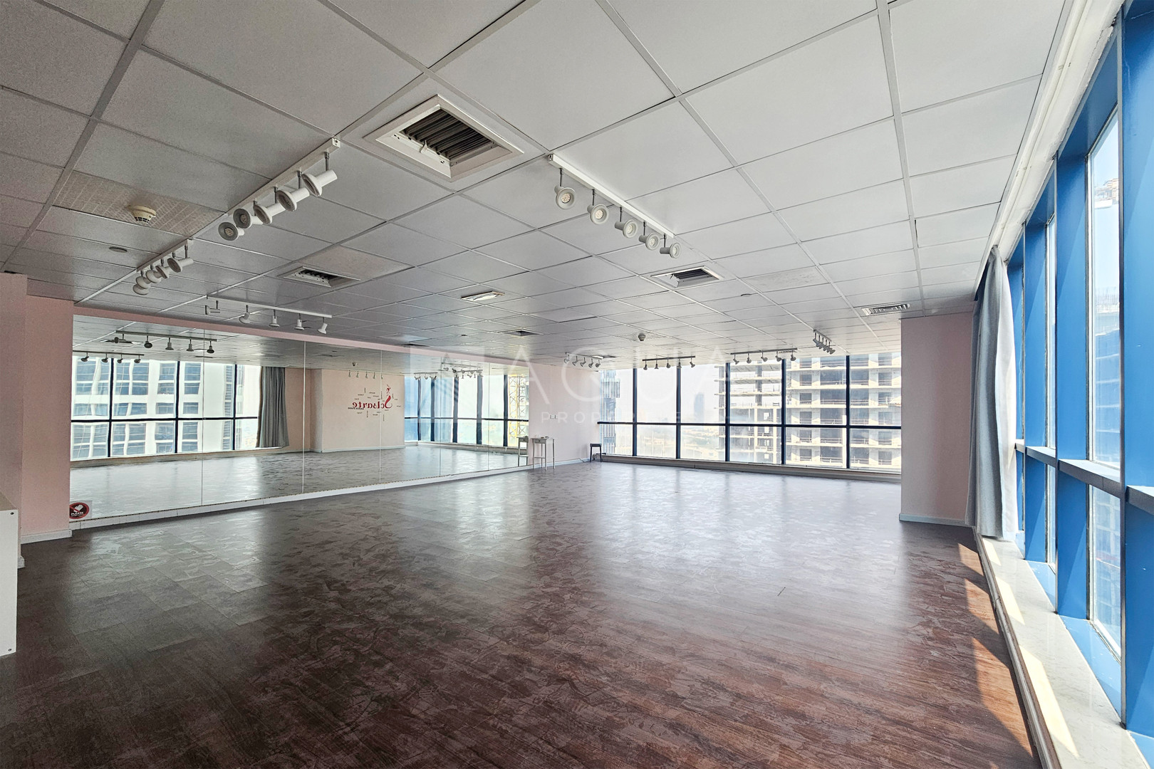 Vacant Now | Fitted | High Floor | Lake View