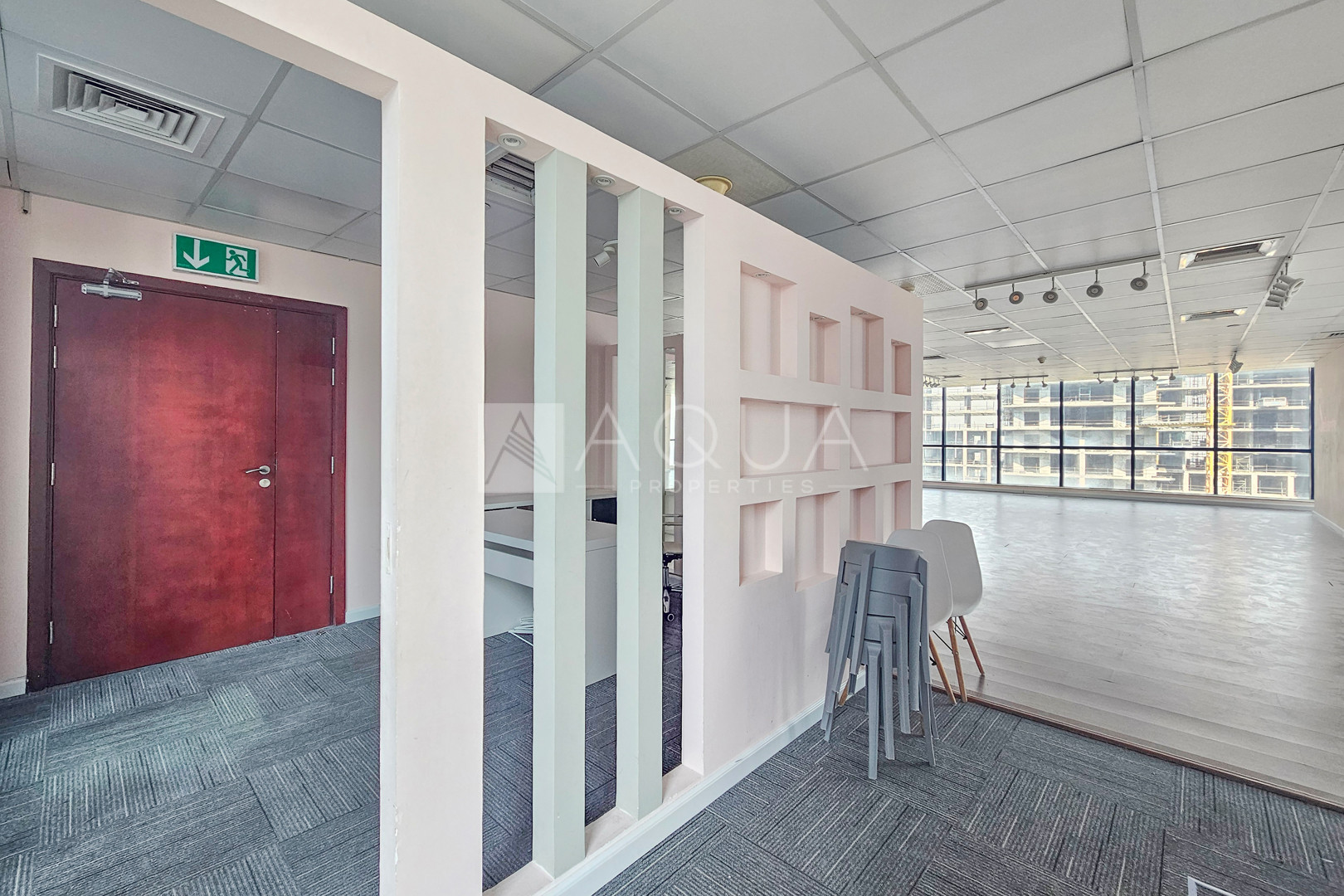 Vacant Now | Fitted | High Floor | Lake View