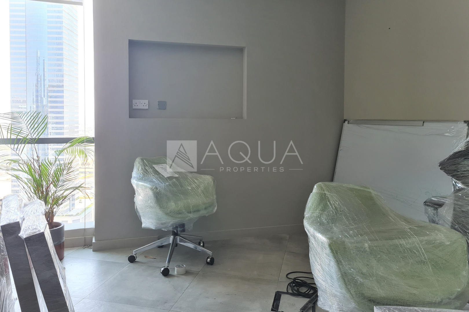 Multiple Partitions | Vacant | Near Metro