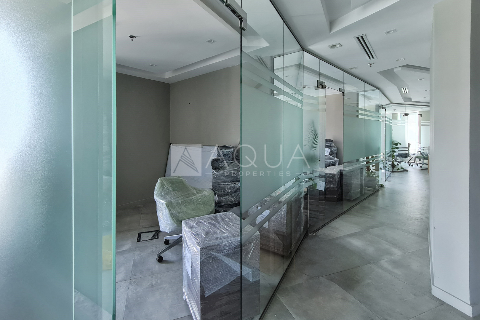 Multiple Partitions | Vacant | Near Metro