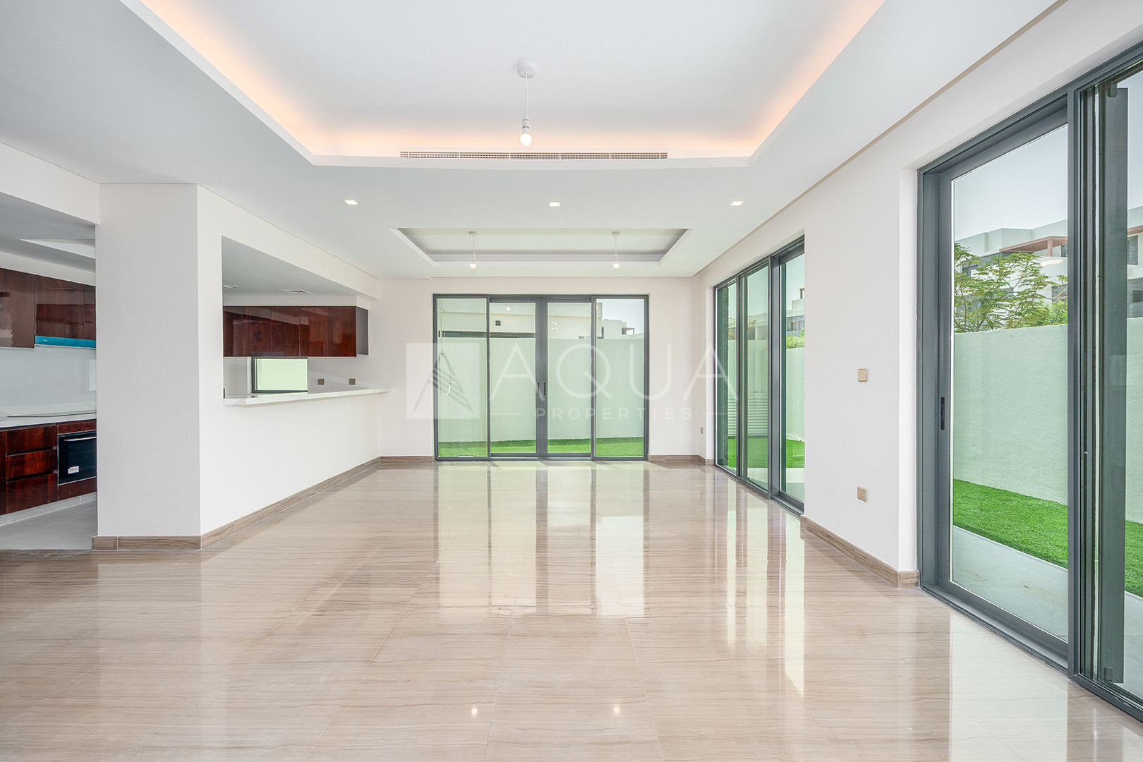 Modern Finish | Vacant | Professionally Landscaped