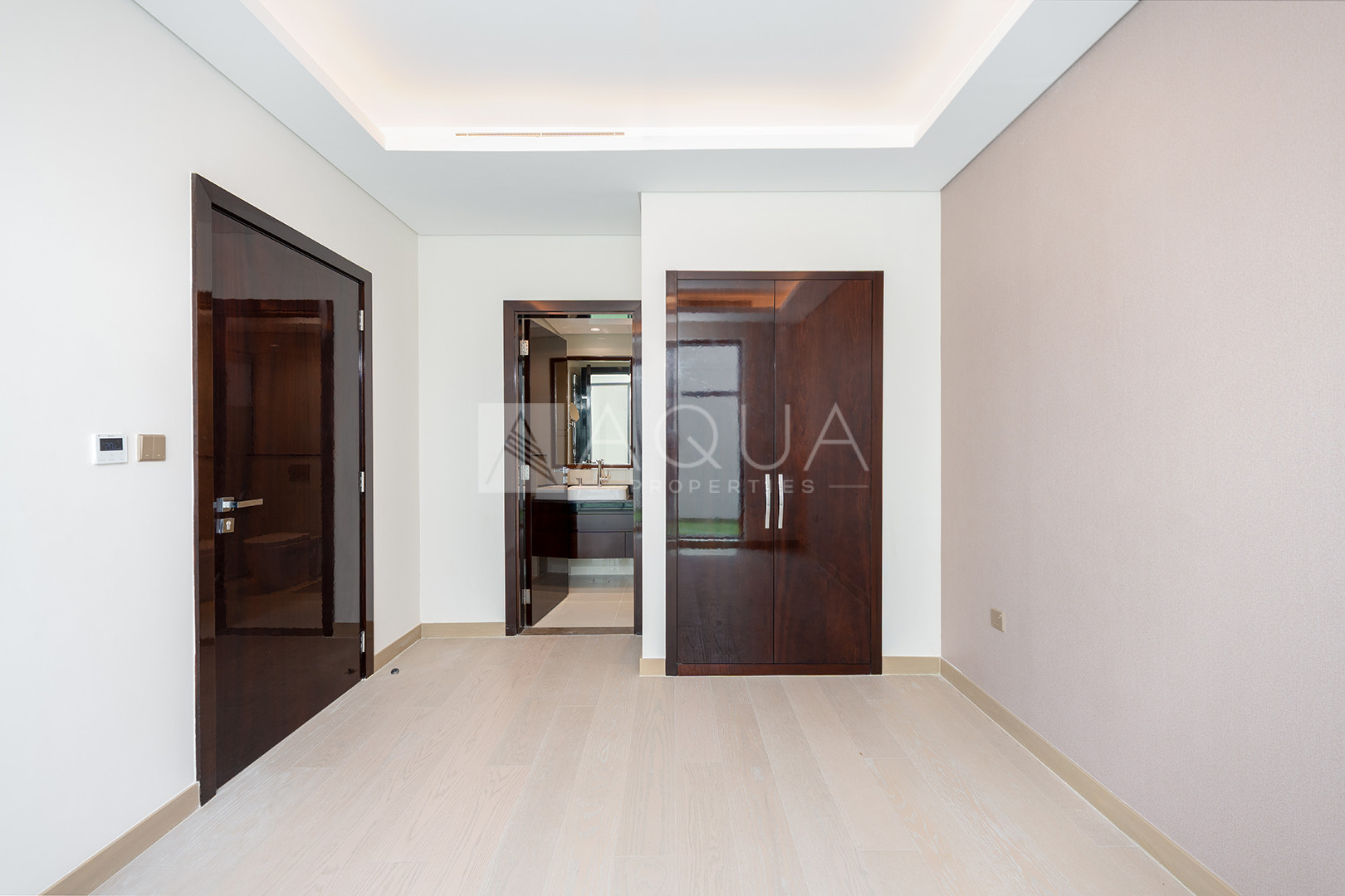 Modern Finish | Vacant | Professionally Landscaped