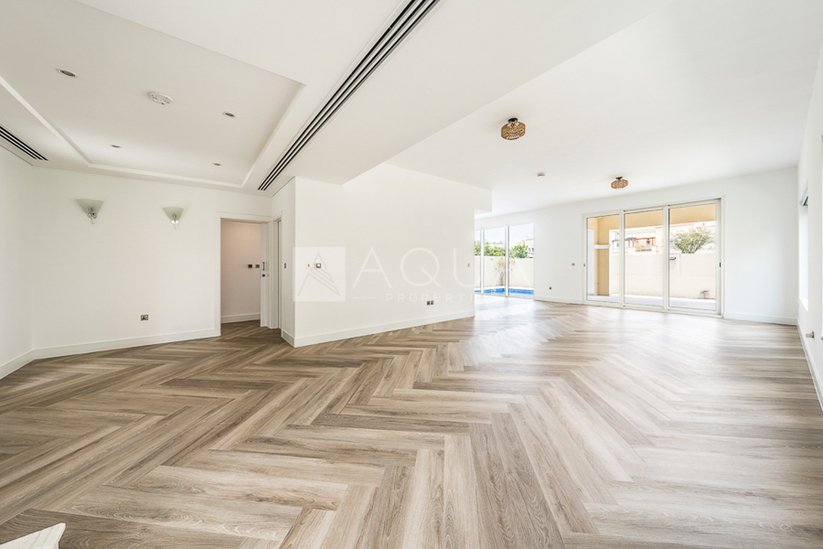 Excluisve Upgraded 4BR | Feature Swimming Pool