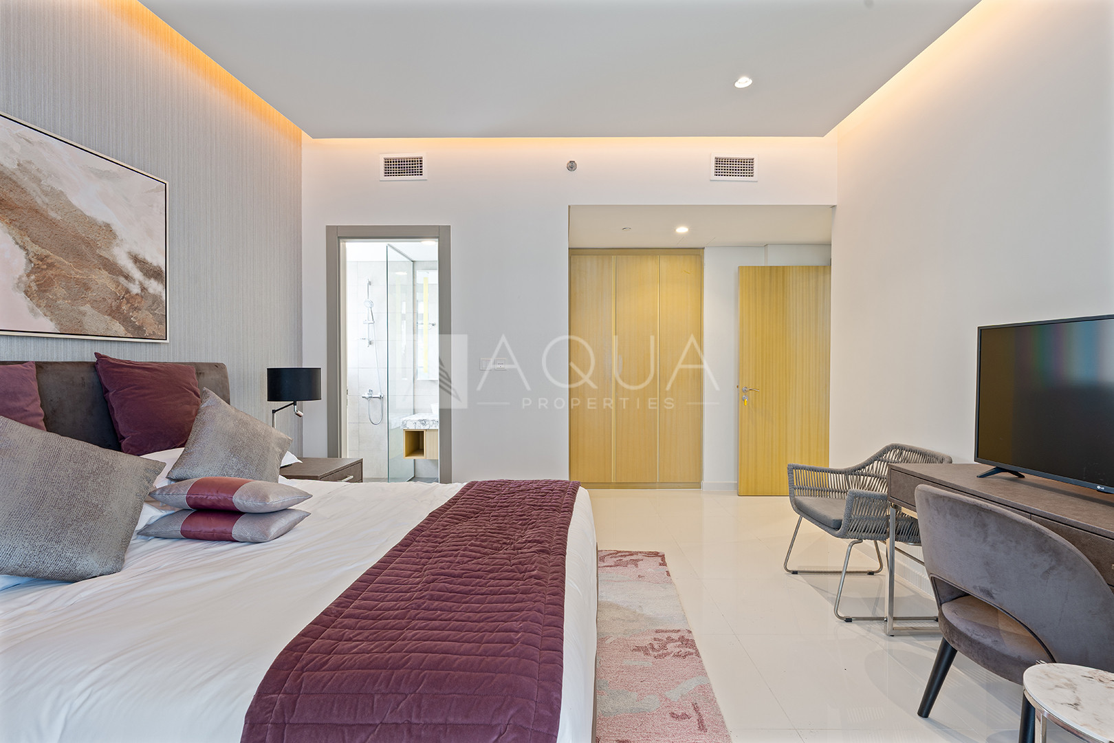 Fully Furnished l High Floor l Vacant Unit