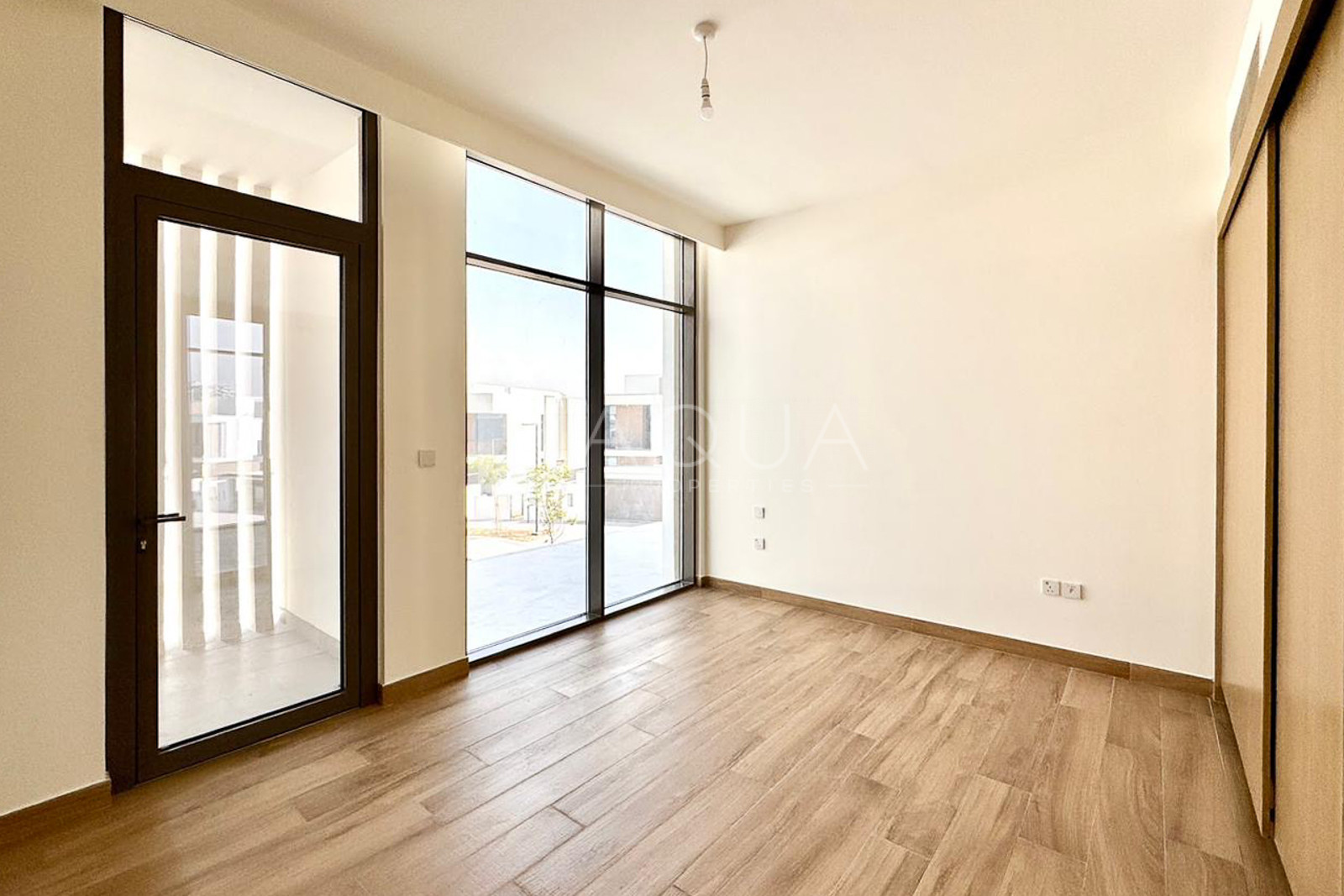 Single Row | Vacant | Type B            