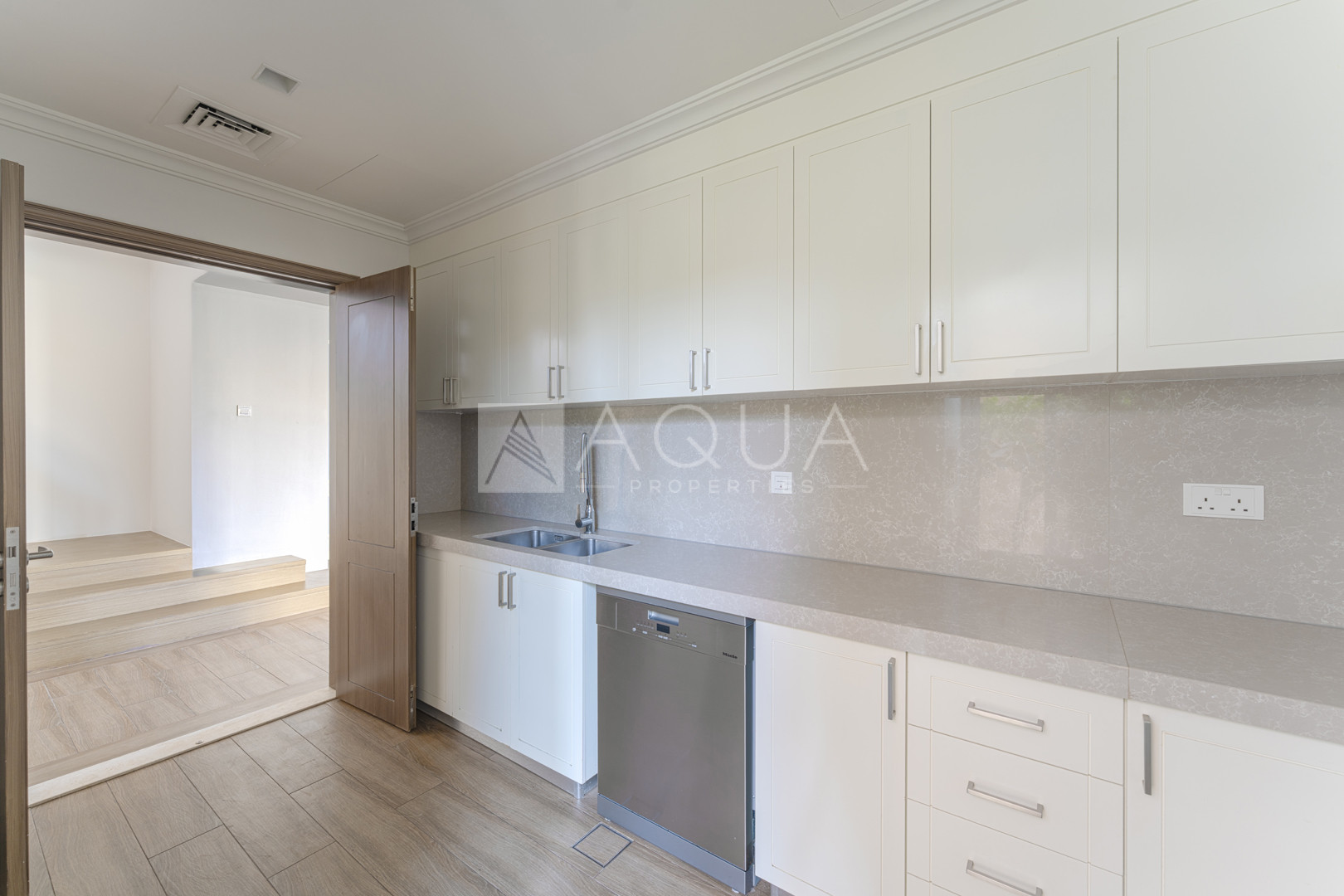 SUR LA MER EXPERT l BEST TOWNHOUSE AVAILABLE