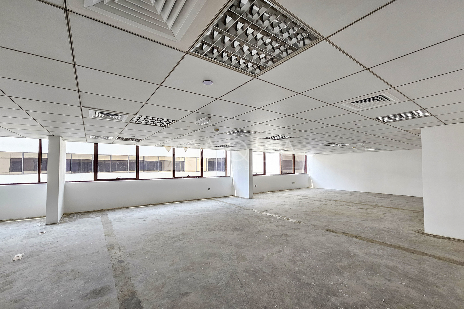 Fully Building | Vacant Now | DIP Located