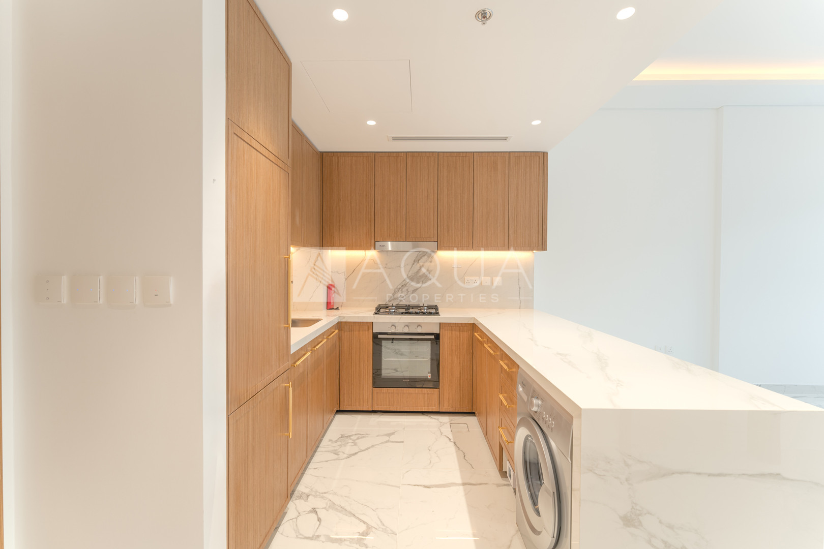 Luxurious 1 Bedroom | Chiller Free l High Floor