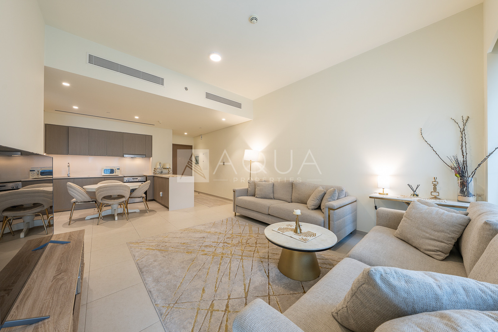 FULLY FURNISHED | UPGRADED | MID FLOOR       