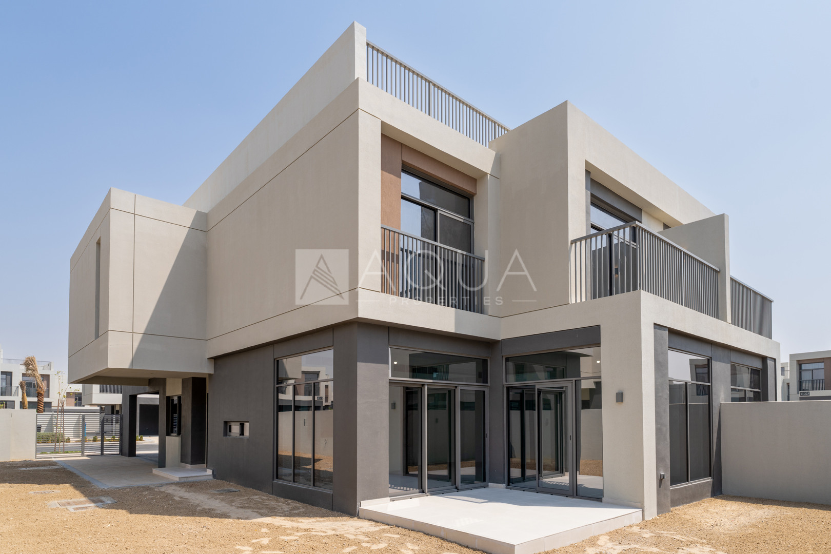 Largest Garden | 4 Bedroom | Close to Amenities