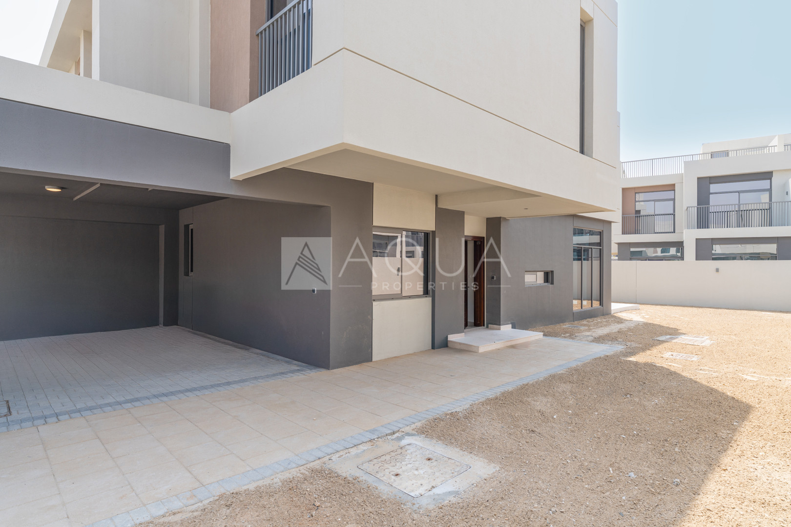 Largest Garden | 4 Bedroom | Close to Amenities