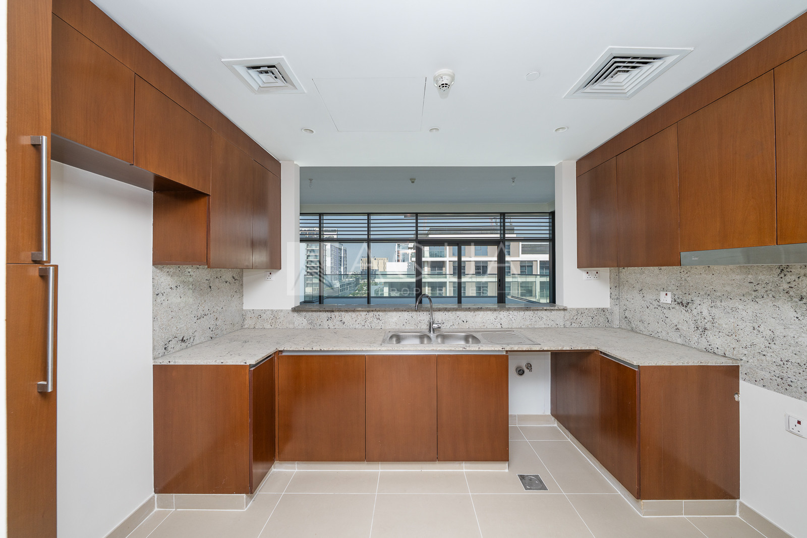 Duplex Layout  | High Floor | Prime Location