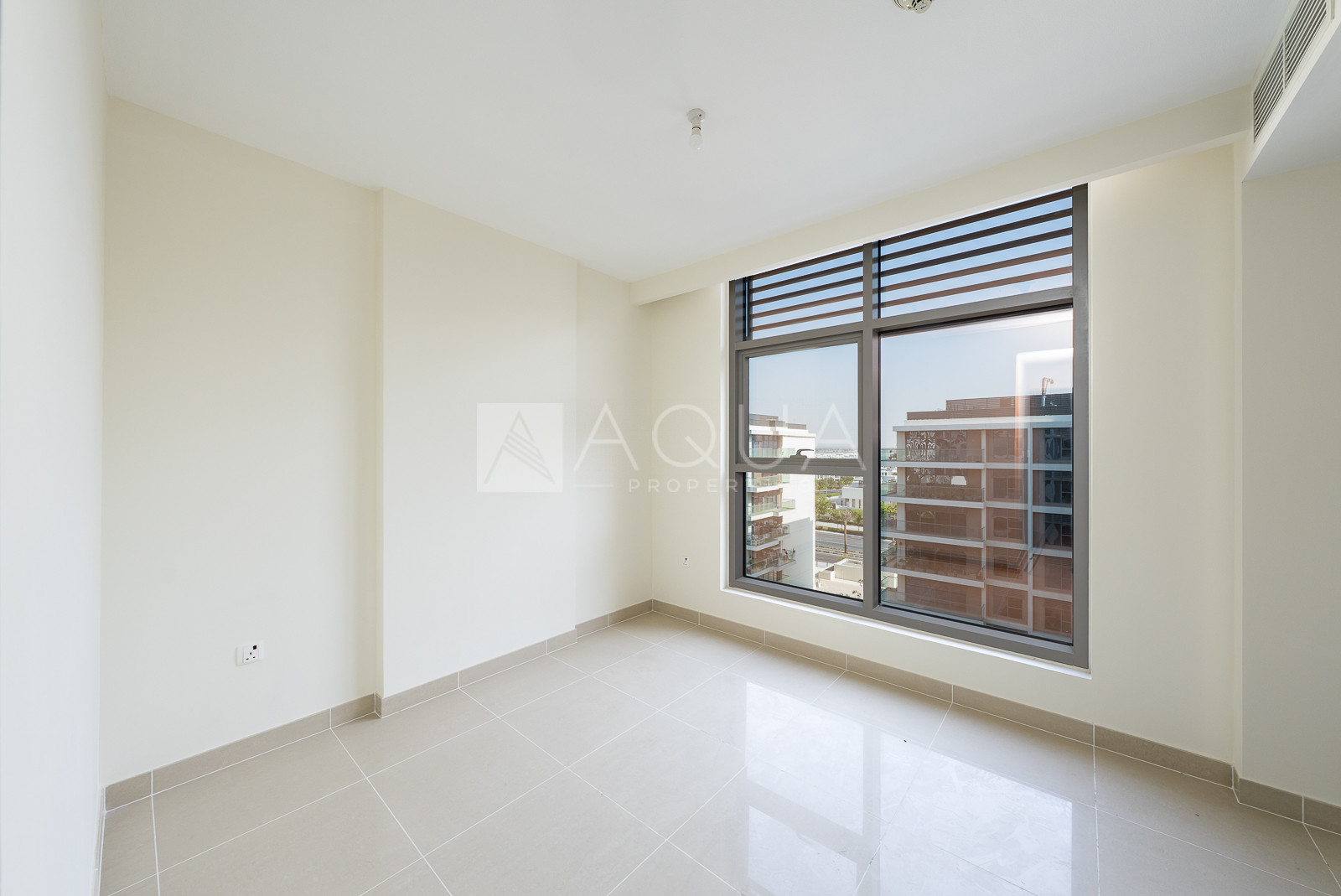 Duplex Layout  | High Floor | Prime Location