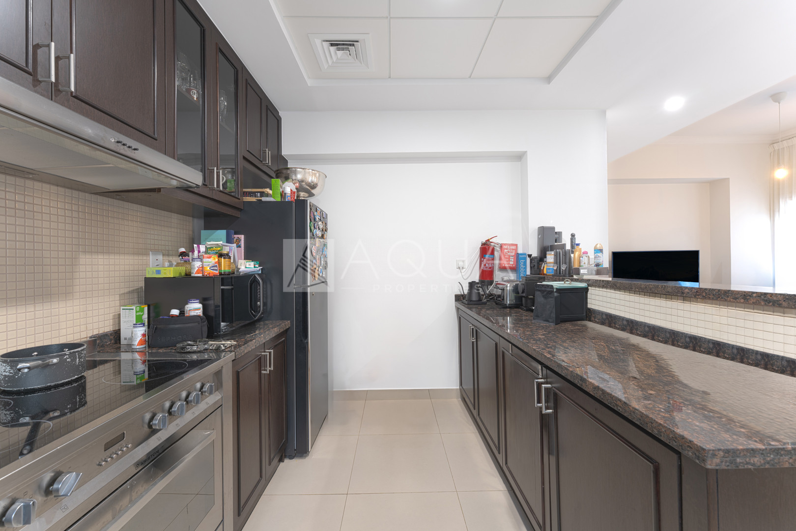 TYPE B | TENANTED | CLOSE TO THE POOL | B2B