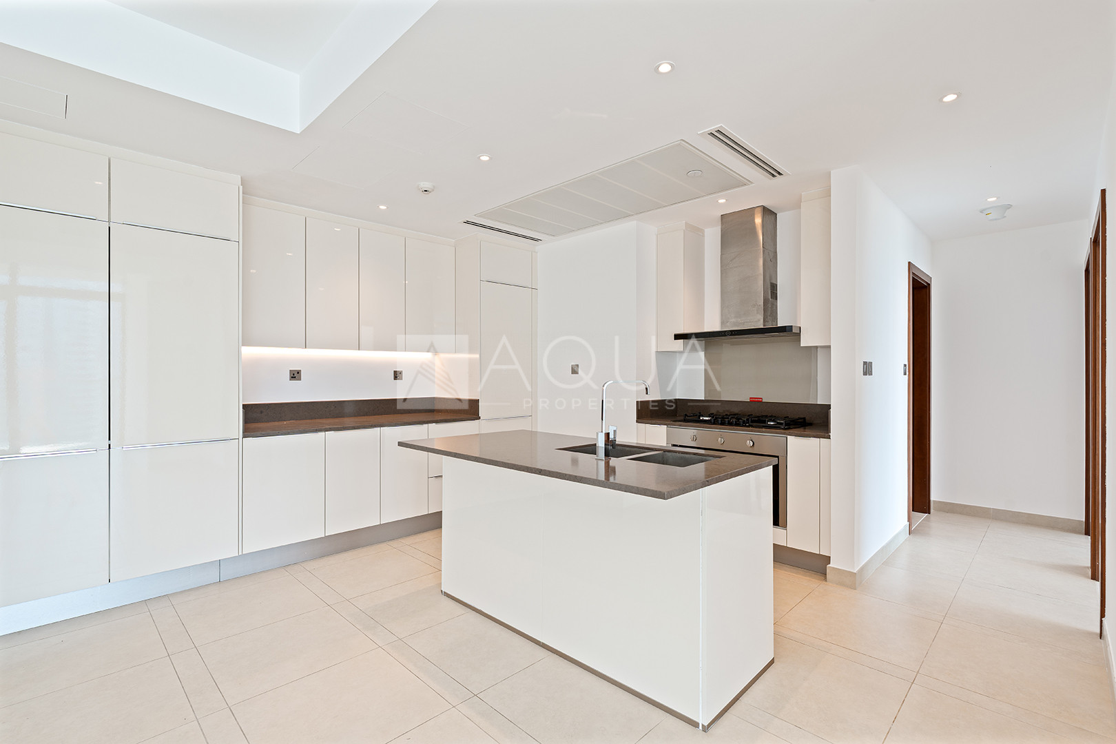 Full Marina View | Unfurnished | Upgraded