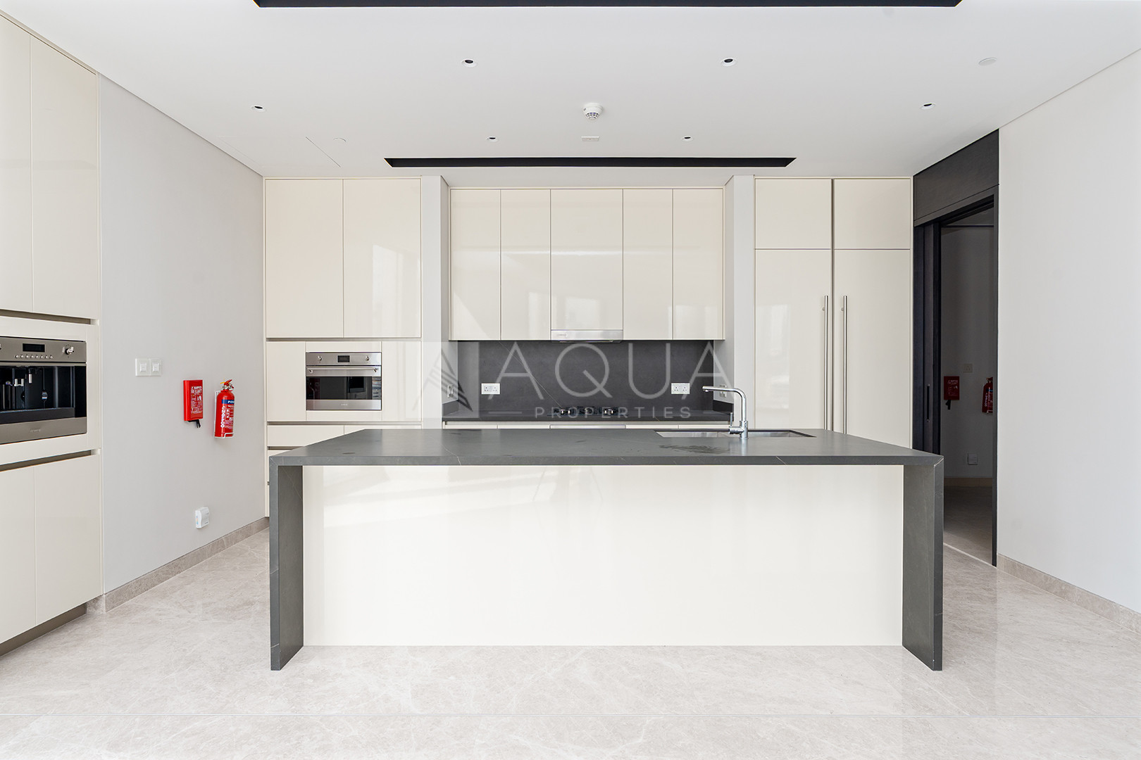 4 BR Luxury | Burj | Fountain View      