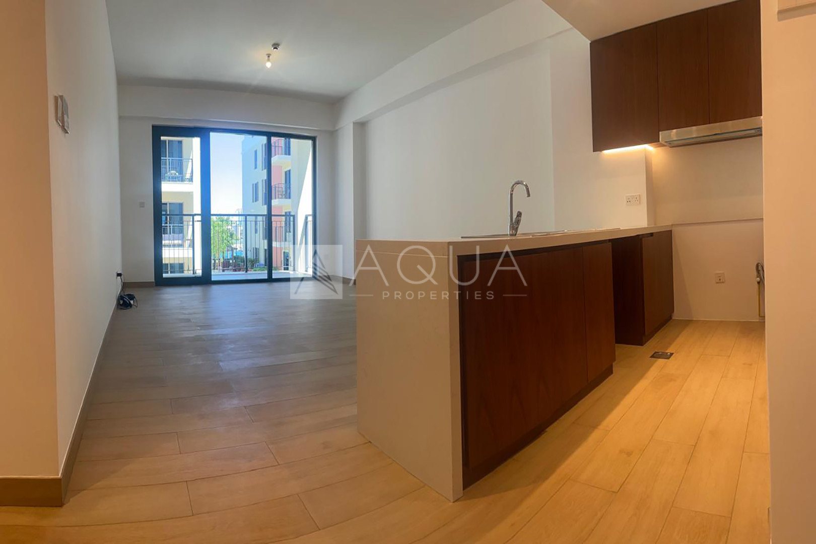 UNFURNISHED | PRIVATE BEACH | PRIME LOCATION