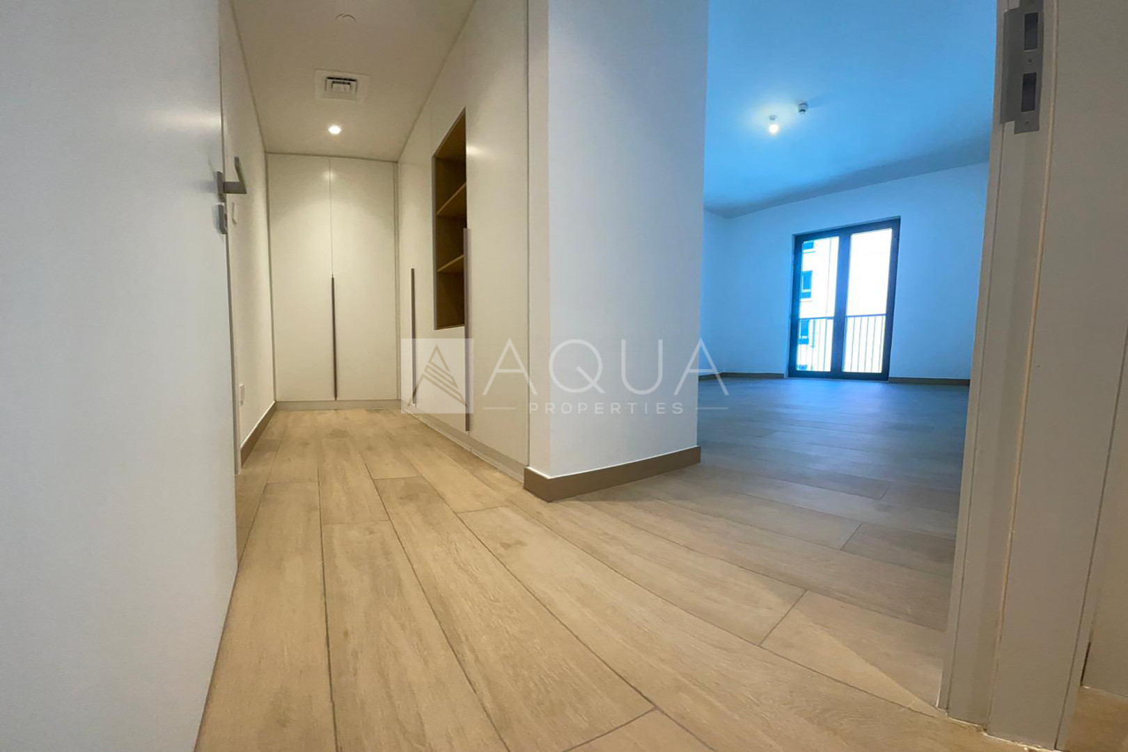 UNFURNISHED | PRIVATE BEACH | PRIME LOCATION